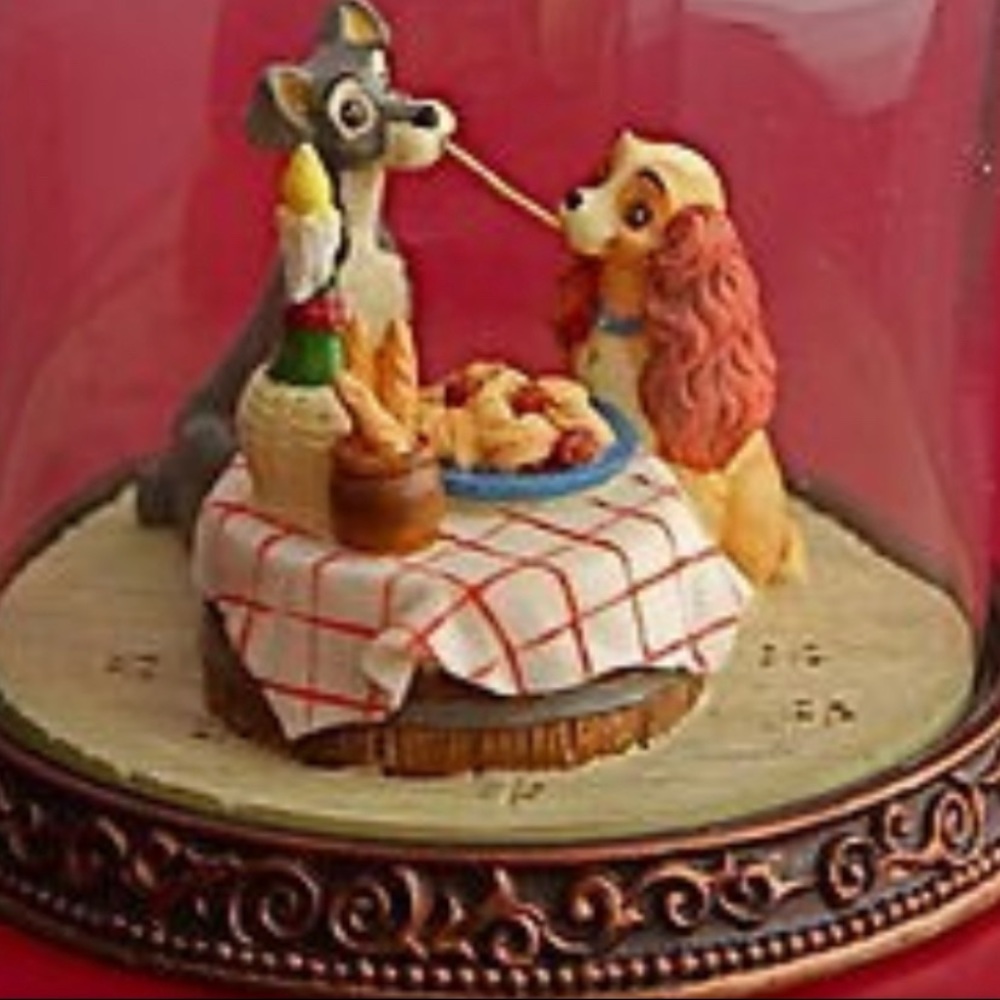 DISNEY-Lady & the Tramp🍝figure under dome🍝Rare